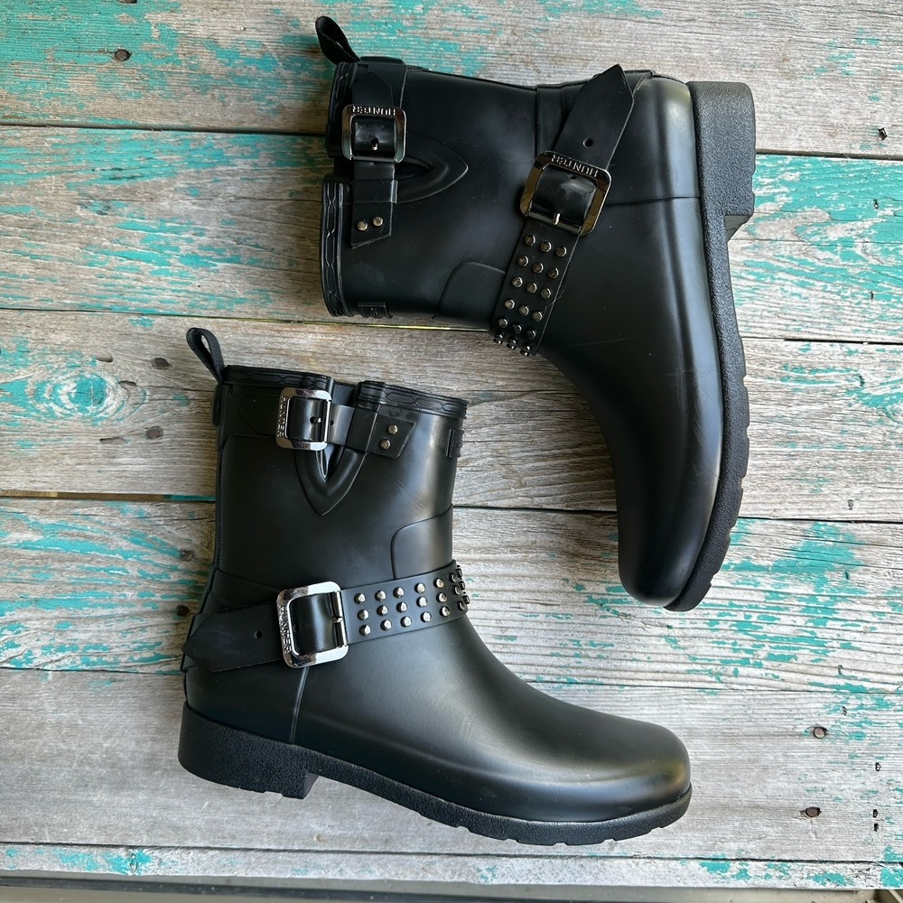 Hunter Black Refined Stud Biker Moto Rain Boots Women's Size 8 US Ankle Rubber